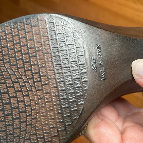 Stuart Weitzman heeled slides - Picture 4 of 16